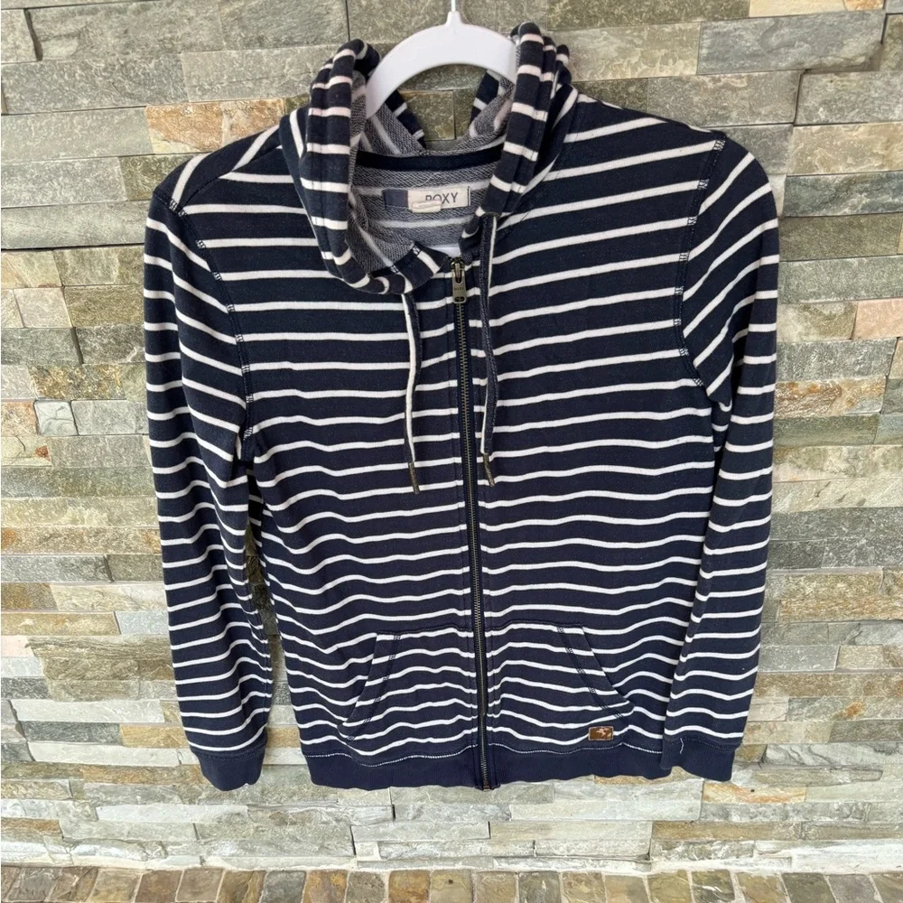 Roxy stylish navy